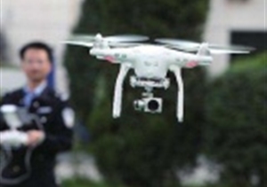 “無(wú)人機交警”規?；蠉?這些本領(lǐng)不可不知