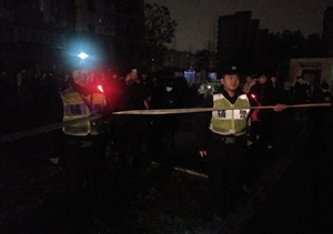救人滅火忙不停 宗保隊員顯神威 ——五常輔警幫忙救人、救火